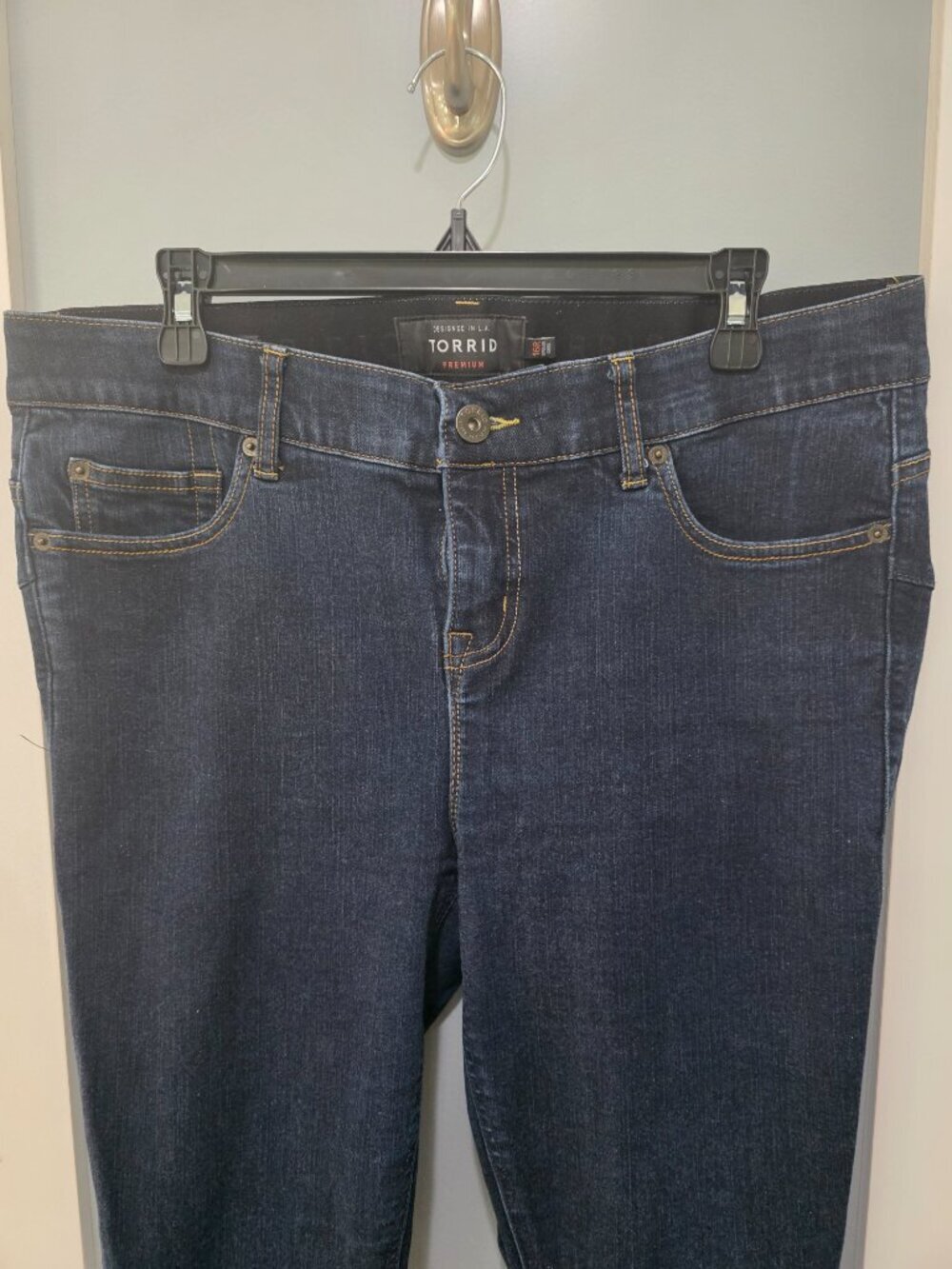 Torrid Premium Stretch Skinny Jeans | Size 16 | Dark Wash Denim - Picture 6 of 10